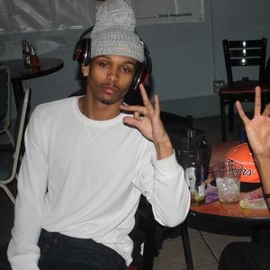 Meet your Posher, Deshawn